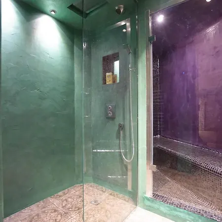 Original Apt With Hammam Montparnasse Paryż